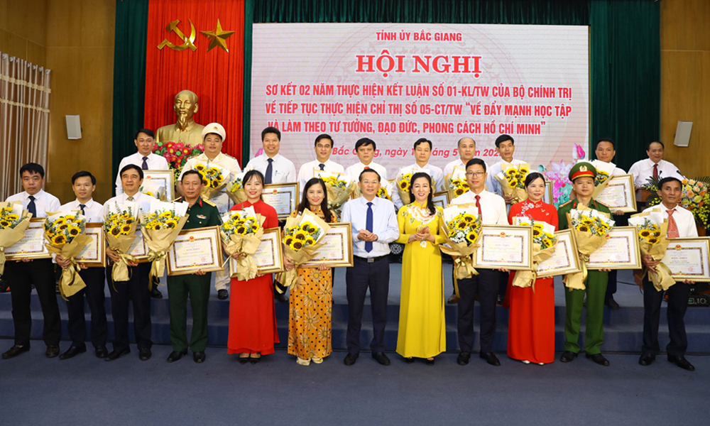 Trách nhiệm thiêng liêng